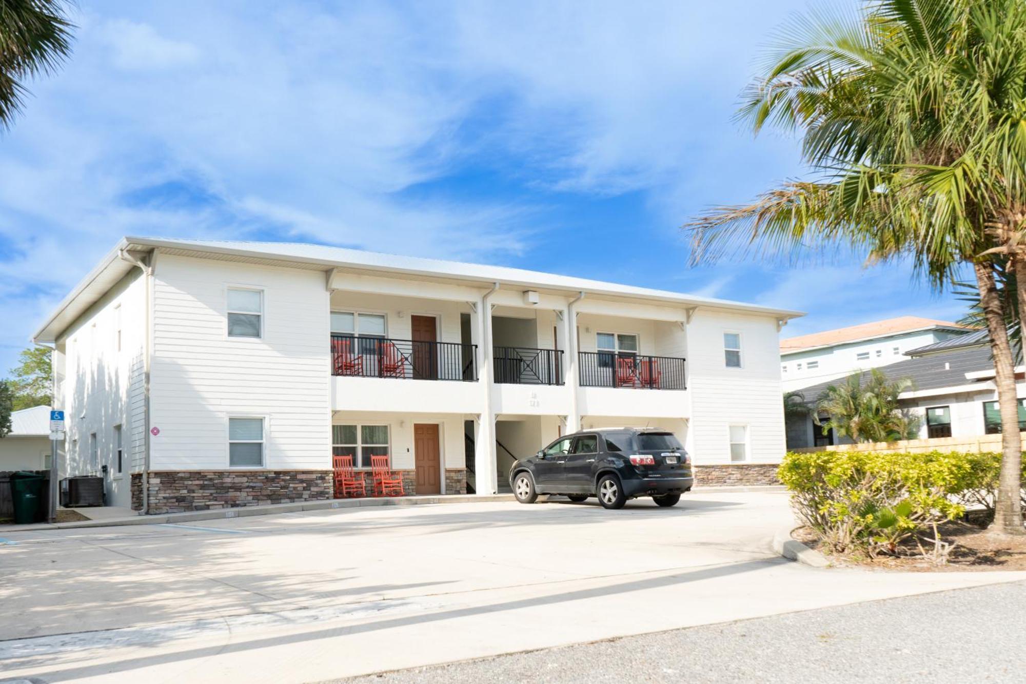 Sole Suite #1-2 Min To Beach-Patio & Courtyard Cocoa Beach Eksteriør bilde
